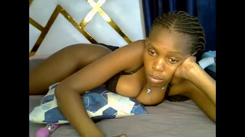 Snapshot of sweetebony123 chatting on 16, 9, 2025 sweetebony123 online show from 16, 9, 2025