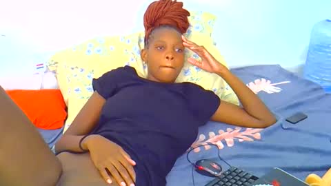 Snapshot of sweetebony123 chatting on 23, 10, 2025 sweetebony123 online show from 23, 10, 2025