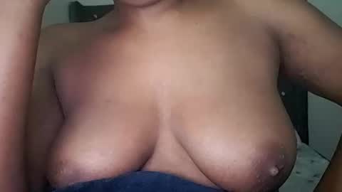 Snapshot of sweetgirl23232 chatting on 25, 2, 2025 Sandy online show from 25, 2, 2025