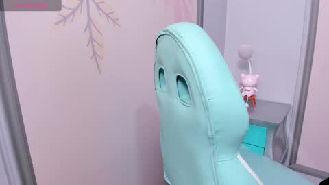 Snapshot of sweetgirl4u_ chatting on 12, 2, 2025 MIA  online show from 12, 2, 2025