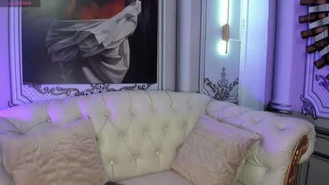 Snapshot of sweetgirl4u_ chatting on 10, 9, 2025 MIA  online show from 10, 9, 2025