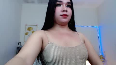 Snapshot of sweetgirl_mayxx chatting on 26, 9, 2025 May online show from 26, 9, 2025