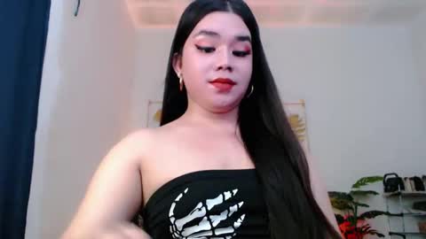 Snapshot of sweetgirl_mayxx chatting on 24, 11, 2025 May online show from 24, 11, 2025