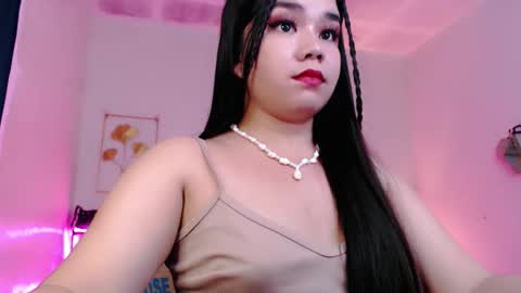 Snapshot of sweetgirl_mayxx chatting on 19, 12, 2025 May online show from 19, 12, 2025