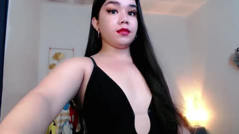 Snapshot of sweetgirl_mayxx chatting on 23, 12, 2025 May online show from 23, 12, 2025
