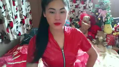 sweetgirllucy24xx online show from 3, 10, 2025