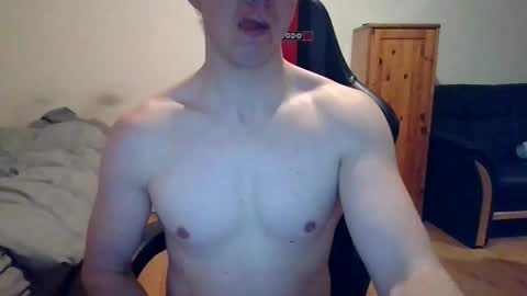 Snapshot of sweetguy8210 chatting on 23, 3, 2026 sweetguy8210 online show from 23, 3, 2026