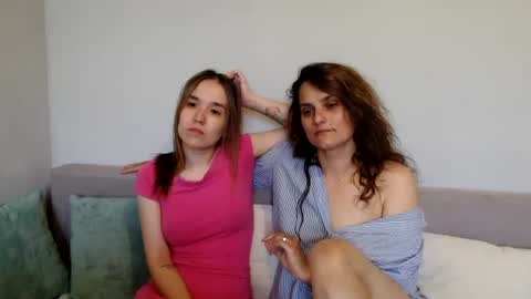 Alina and Mia online show from 13, 6, 2026