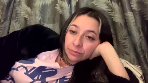 Snapshot of sweetie_cake chatting on 12, 3, 2025 sweetie_cake online show from 12, 3, 2025