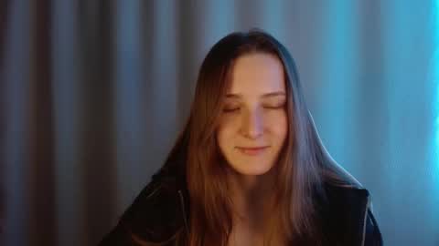 Annie online show from 25, 2, 2026