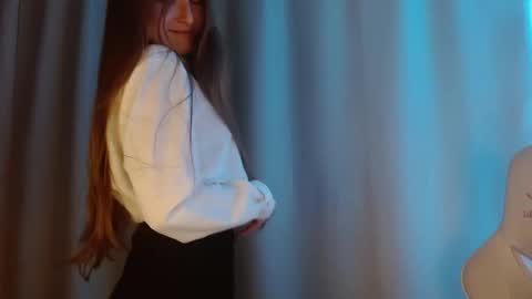 Annie online show from 27, 2, 2026