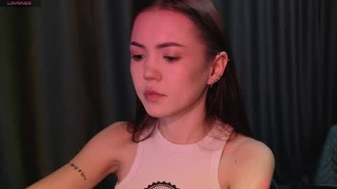 sweetieee_kira online show from 14, 5, 2026