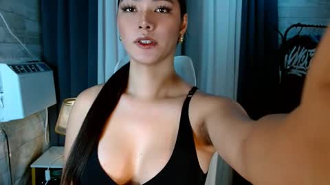 sweetiefox1 online show from 22, 10, 2025