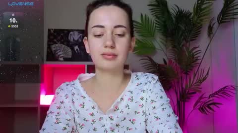 Snapshot of sweetiekendl chatting on 27, 5, 2026 Kendl online show from 27, 5, 2026