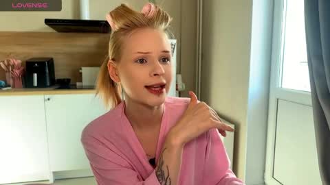 sweetie Lisa3 online show from 25, 5, 2026