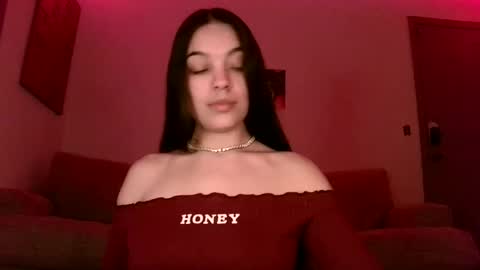 Snapshot of sweetieslikebutter chatting on 4, 3, 2025 Blu Sweets online show from 4, 3, 2025