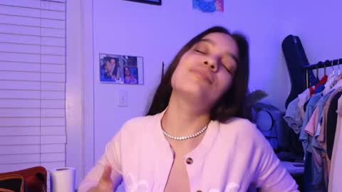 Snapshot of sweetieslikebutter chatting on 24, 9, 2025 Blu Sweets online show from 24, 9, 2025