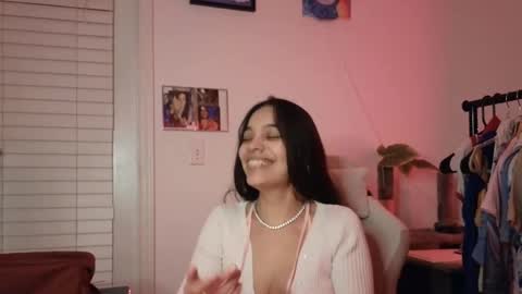 Snapshot of sweetieslikebutter chatting on 1, 10, 2025 Blu Sweets online show from 1, 10, 2025