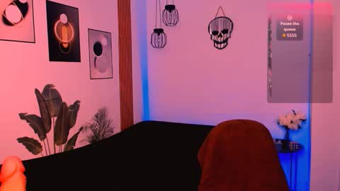 Snapshot of sweetjames2810 chatting on 28, 11, 2025 SWEETJAMES online show from 28, 11, 2025