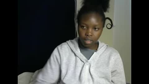 Snapshot of sweetkirrie chatting on 23, 5, 2026 sweetkirrie online show from 23, 5, 2026