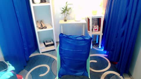 Snapshot of sweetladyapril chatting on 13, 6, 2026 dessiree online show from 13, 6, 2026