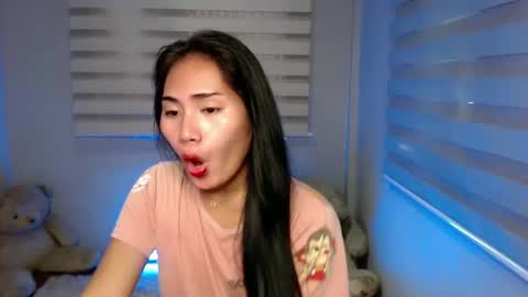 Snapshot of sweetladyboyx chatting on 12, 1, 2025 online show from 12, 1, 2025