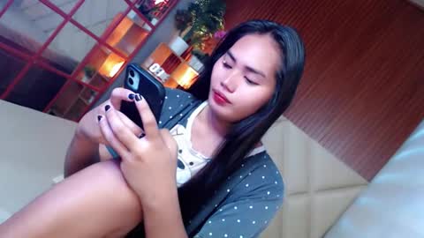   online show from 19, 9, 2025