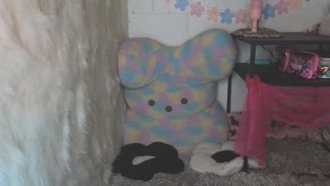 Sweet Laumina online show from 3, 10, 2025