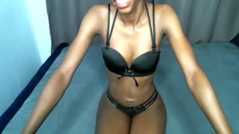 Snapshot of sweetlilly2540 chatting on 24, 10, 2025 sweetlilly2540 online show from 24, 10, 2025