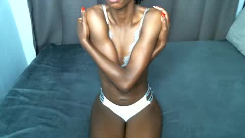 Snapshot of sweetlilly2540 chatting on 10, 11, 2025 sweetlilly2540 online show from 10, 11, 2025