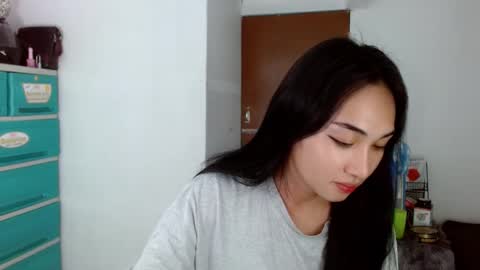 Snapshot of sweetlilly_18 chatting on 5, 12, 2024 Lilly online show from 5, 12, 2024