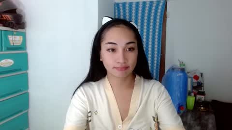 Snapshot of sweetlilly_18 chatting on 5, 12, 2024 Lilly online show from 5, 12, 2024