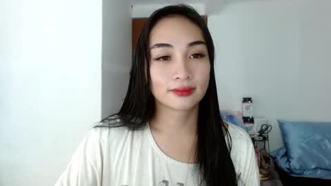 Snapshot of sweetlilly_18 chatting on 21, 12, 2024 Lilly online show from 21, 12, 2024