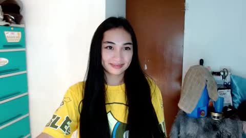 Snapshot of sweetlilly_18 chatting on 11, 1, 2025 Lilly online show from 11, 1, 2025