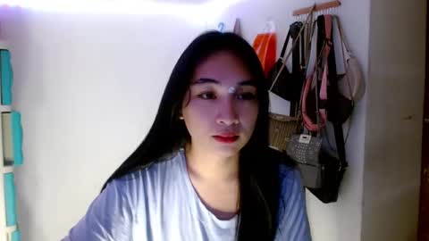 Snapshot of sweetlilly_18 chatting on 10, 3, 2025 Lilly online show from 10, 3, 2025