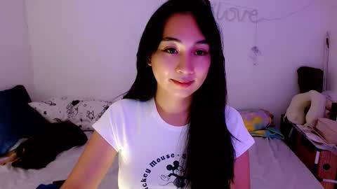 Snapshot of sweetlilly_18 chatting on 12, 9, 2025 Lilly online show from 12, 9, 2025