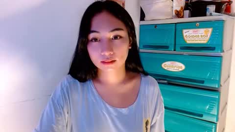 Snapshot of sweetlilly_18 chatting on 18, 9, 2025 Lilly online show from 18, 9, 2025