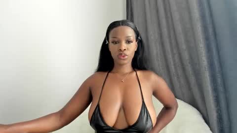 sweetlipsy online show from 18, 2, 2026