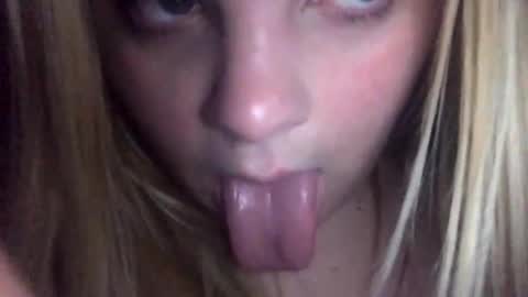 Snapshot of sweetlisa92 chatting on 29, 12, 2024 Lisa online show from 29, 12, 2024