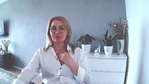 sweetmarthaaa online show from 14, 5, 2026
