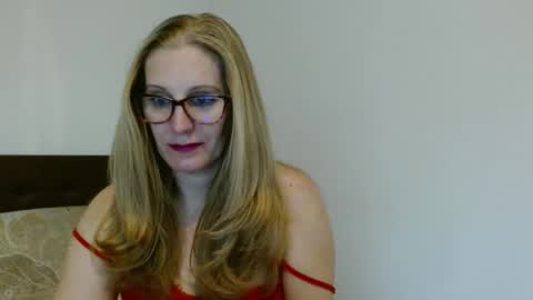 sweetmayaxoxo online show from 6, 1, 2025