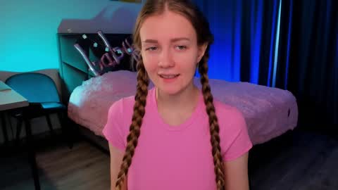 Snapshot of sweetmilkis chatting on 4, 2, 2025 Swetmilkis online show from 4, 2, 2025