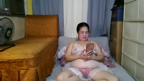 Snapshot of sweetmine4u28 chatting on 2, 12, 2024 sweetmine4u28 online show from 2, 12, 2024