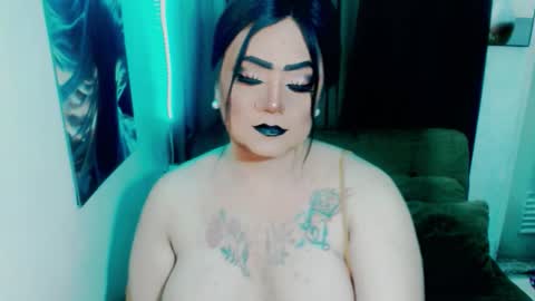 Snapshot of sweetmistresss chatting on 10, 10, 2025 Mio online show from 10, 10, 2025