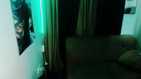 Snapshot of sweetmistresss chatting on 13, 10, 2025 Mio online show from 13, 10, 2025