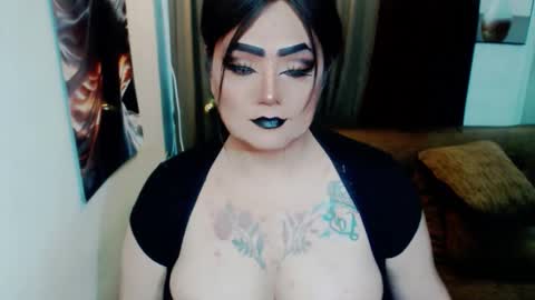 Snapshot of sweetmistresss chatting on 1, 11, 2025 Mio online show from 1, 11, 2025