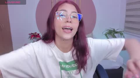 sweetpeach_20 online show from 12, 2, 2025