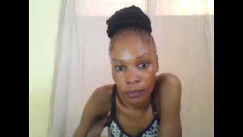 Snapshot of sweetpetite254 chatting on 17, 1, 2025 ESTHER online show from 17, 1, 2025
