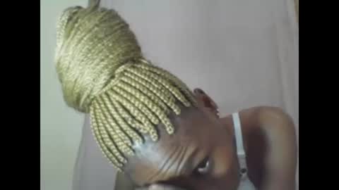 Snapshot of sweetpetite254 chatting on 5, 2, 2025 ESTHER online show from 5, 2, 2025