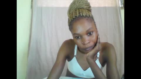Snapshot of sweetpetite254 chatting on 8, 2, 2025 ESTHER online show from 8, 2, 2025
